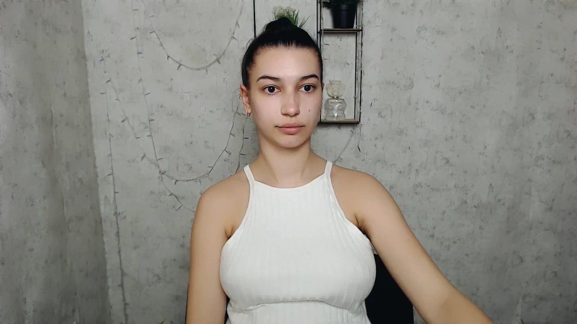 Gallery image thumbnail from PolaKim_'s myfreecams stream on, 03/31/2025, 09:21 image 1 of 20