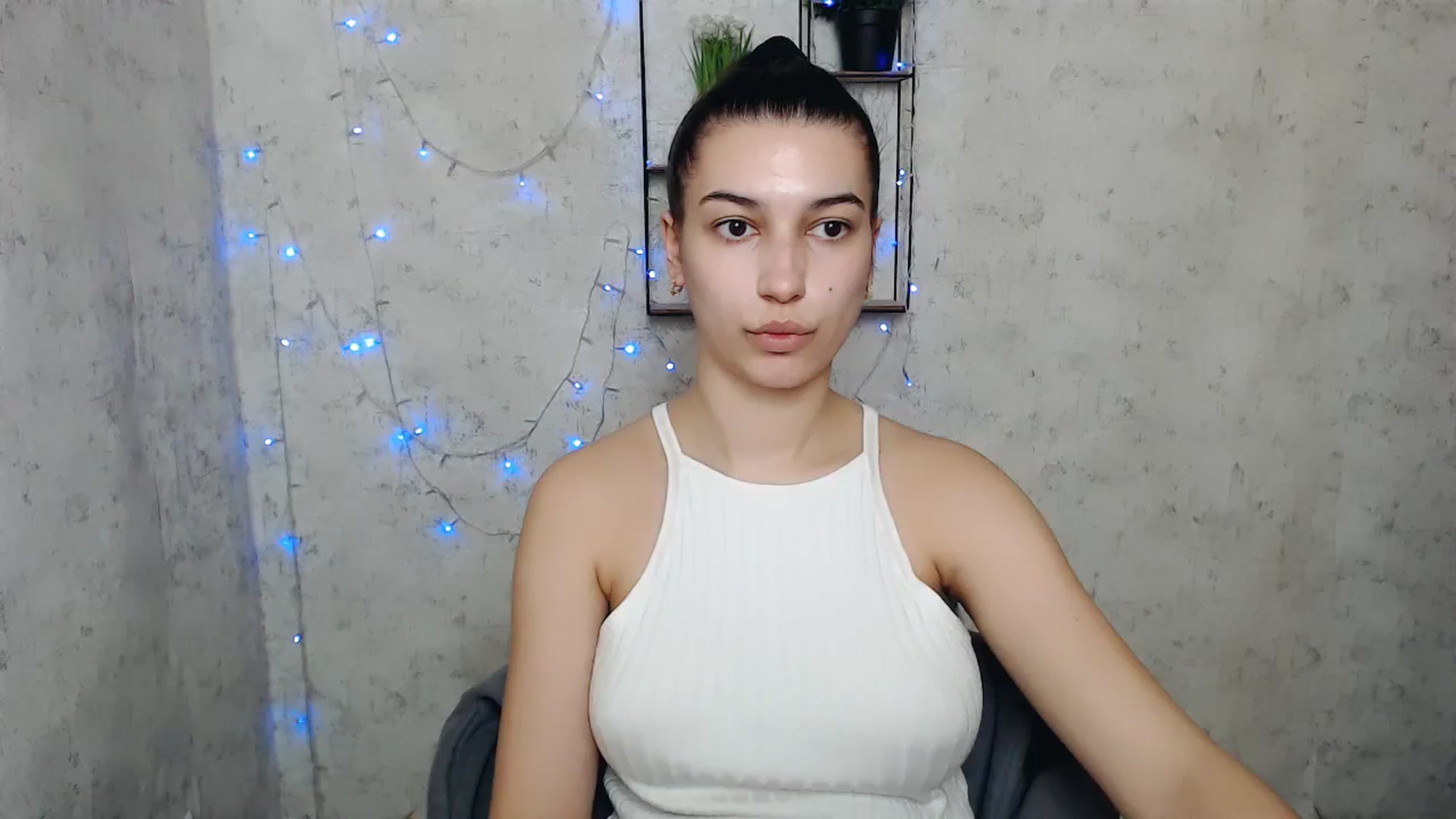 Gallery image thumbnail from PolaKim_'s myfreecams stream on, 03/31/2025, 11:20 image 8 of 20