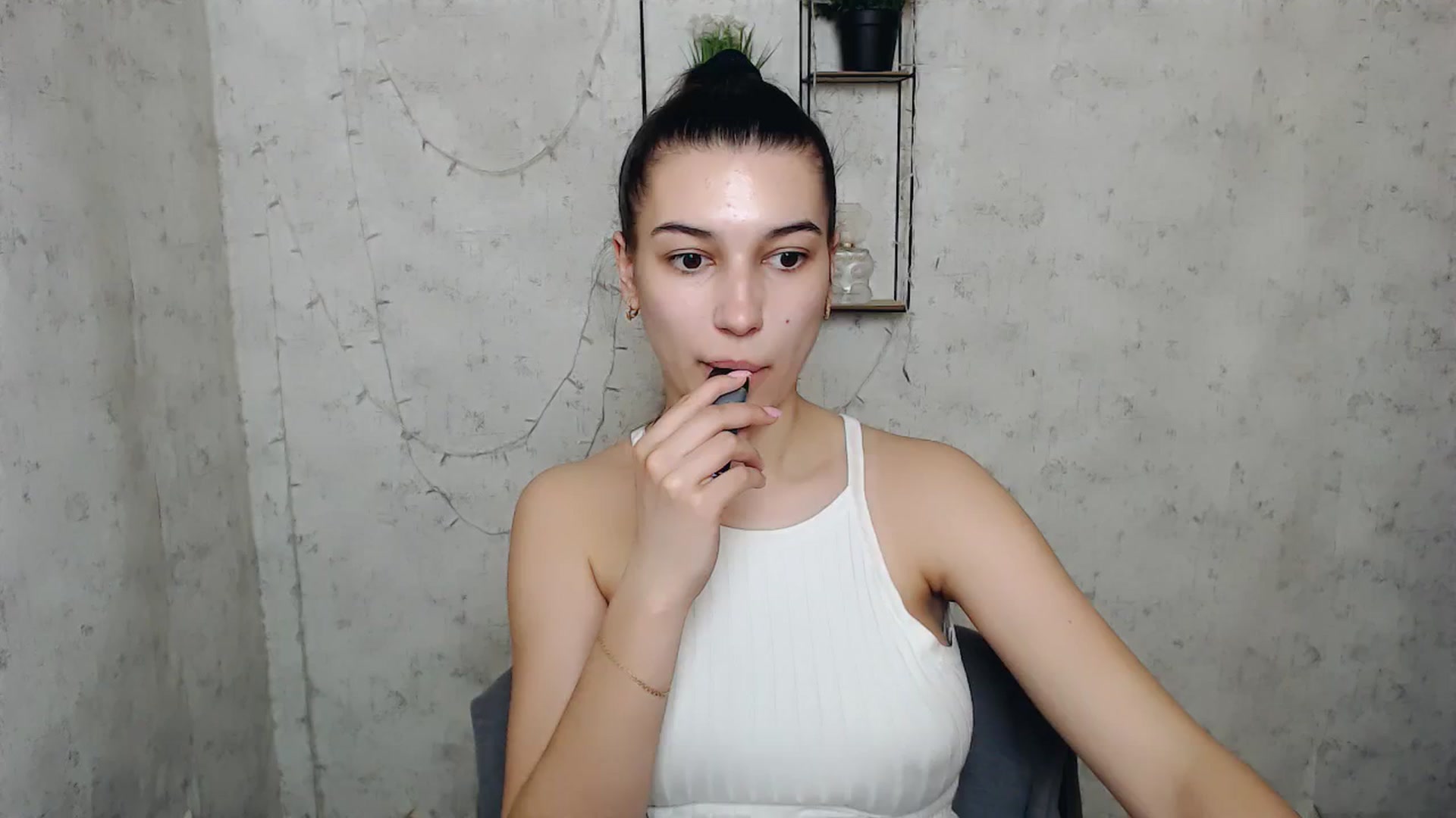 Gallery image thumbnail from PolaKim_'s myfreecams stream on, 03/31/2025, 11:20 image 5 of 20