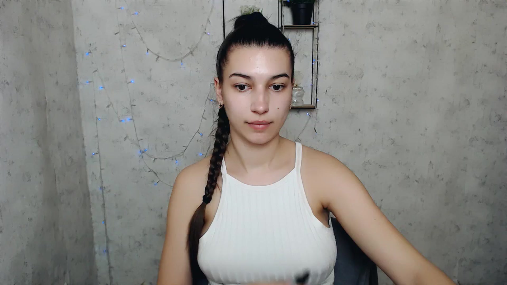 Gallery image thumbnail from PolaKim_'s myfreecams stream on, 03/31/2025, 11:20 image 1 of 20