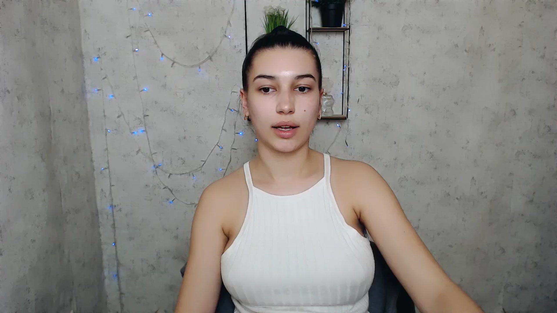 Gallery image thumbnail from PolaKim_'s myfreecams stream on, 03/31/2025, 11:20 image 13 of 20