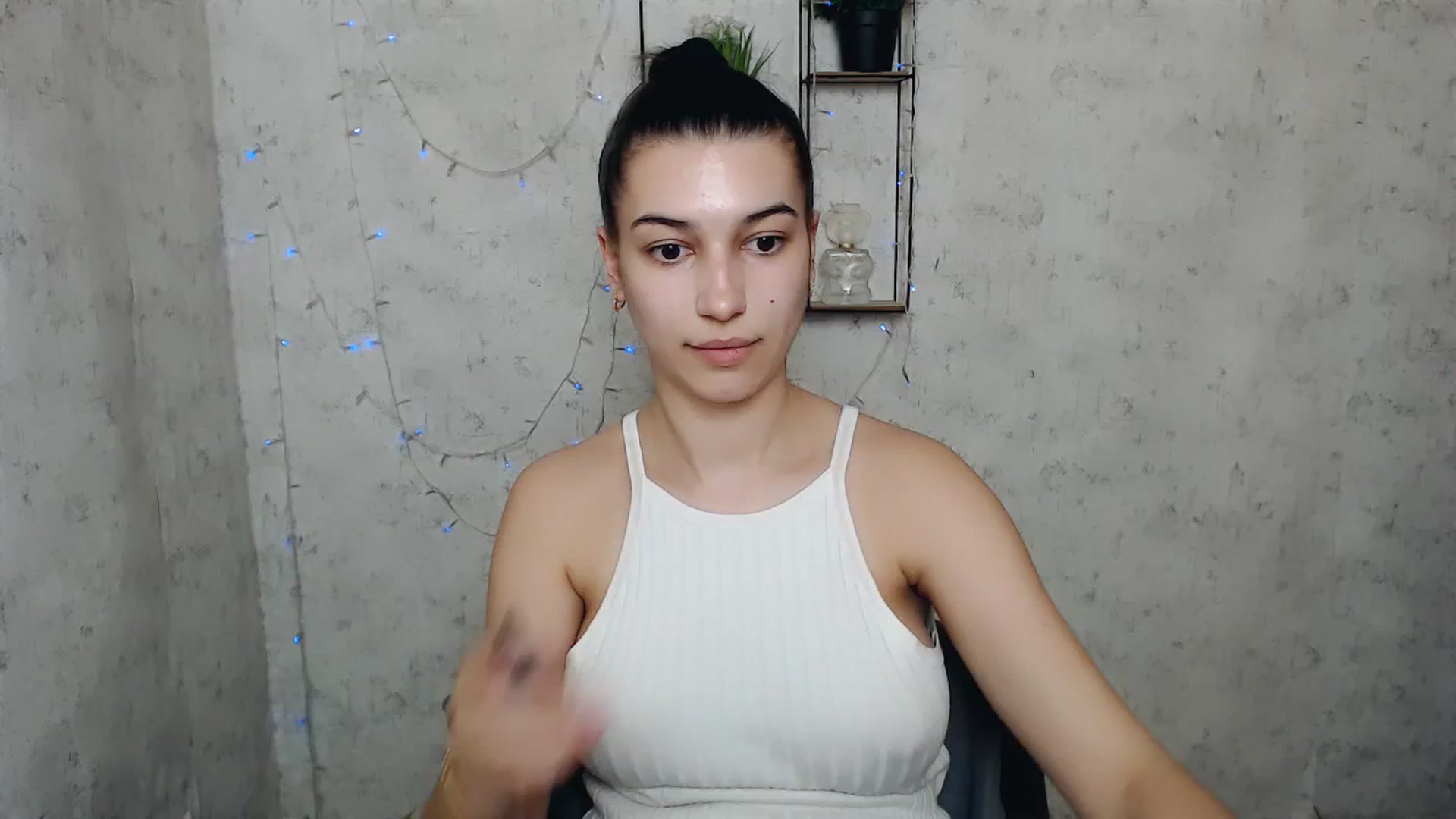Gallery image thumbnail from PolaKim_'s myfreecams stream on, 03/31/2025, 11:20 image 15 of 20