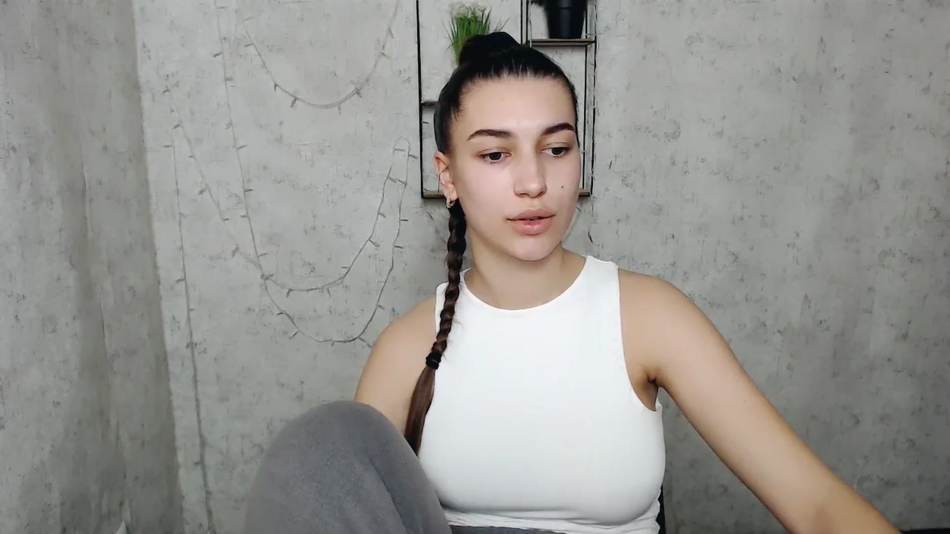 Gallery image thumbnail from PolaKim_'s myfreecams stream on, 04/01/2025, 10:59 image 3 of 20