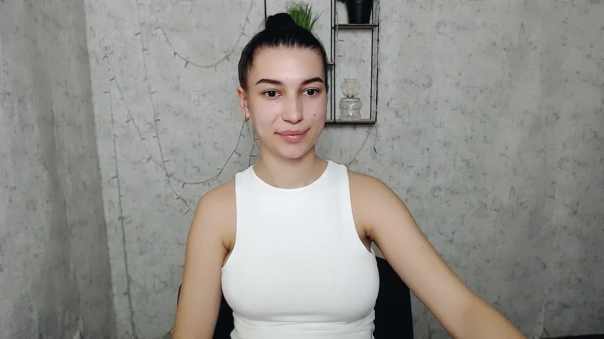 Gallery image thumbnail from PolaKim_'s myfreecams stream on, 04/01/2025, 10:59 image 12 of 20