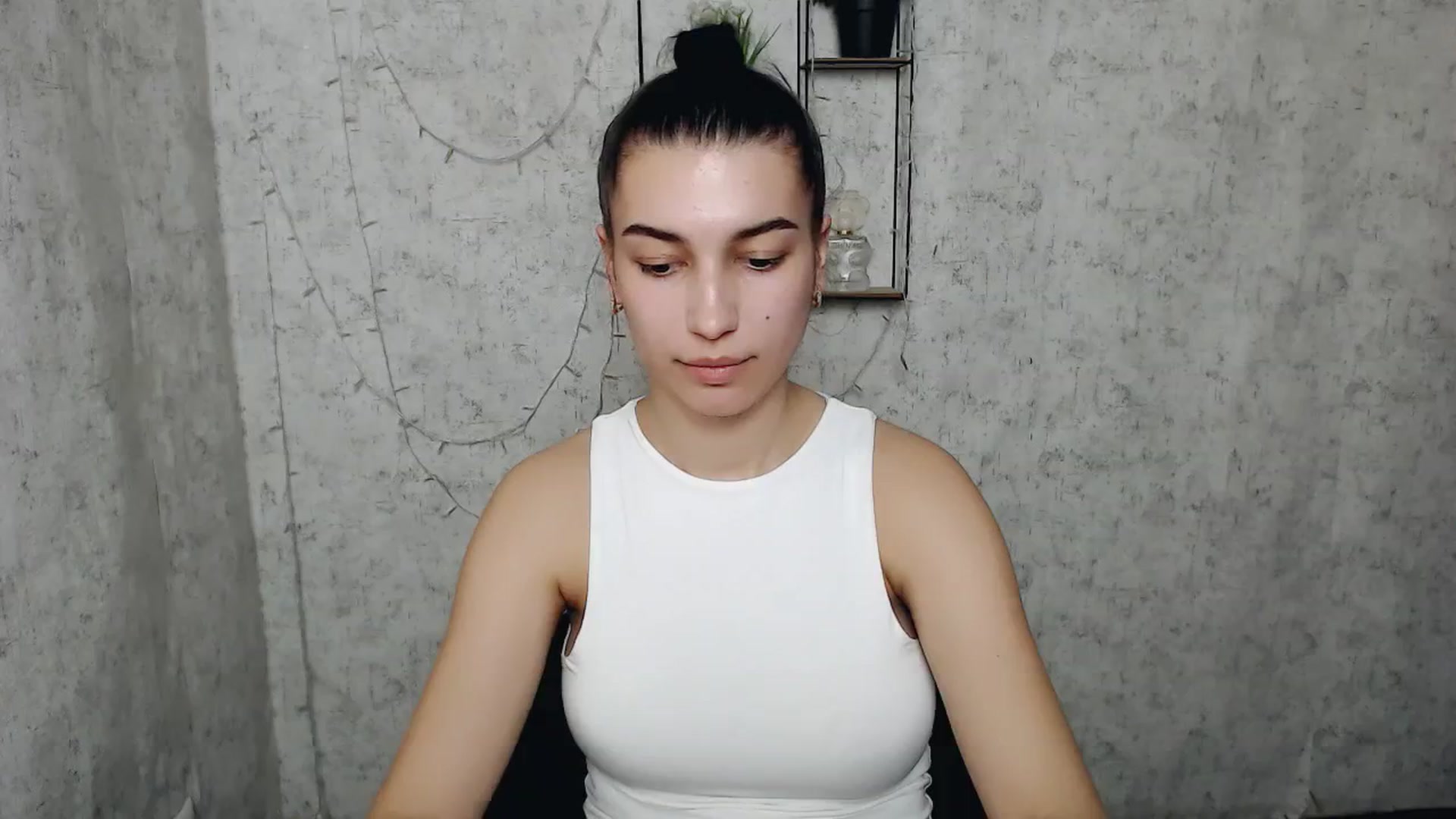 Gallery image thumbnail from PolaKim_'s myfreecams stream on, 04/01/2025, 10:59 image 14 of 20