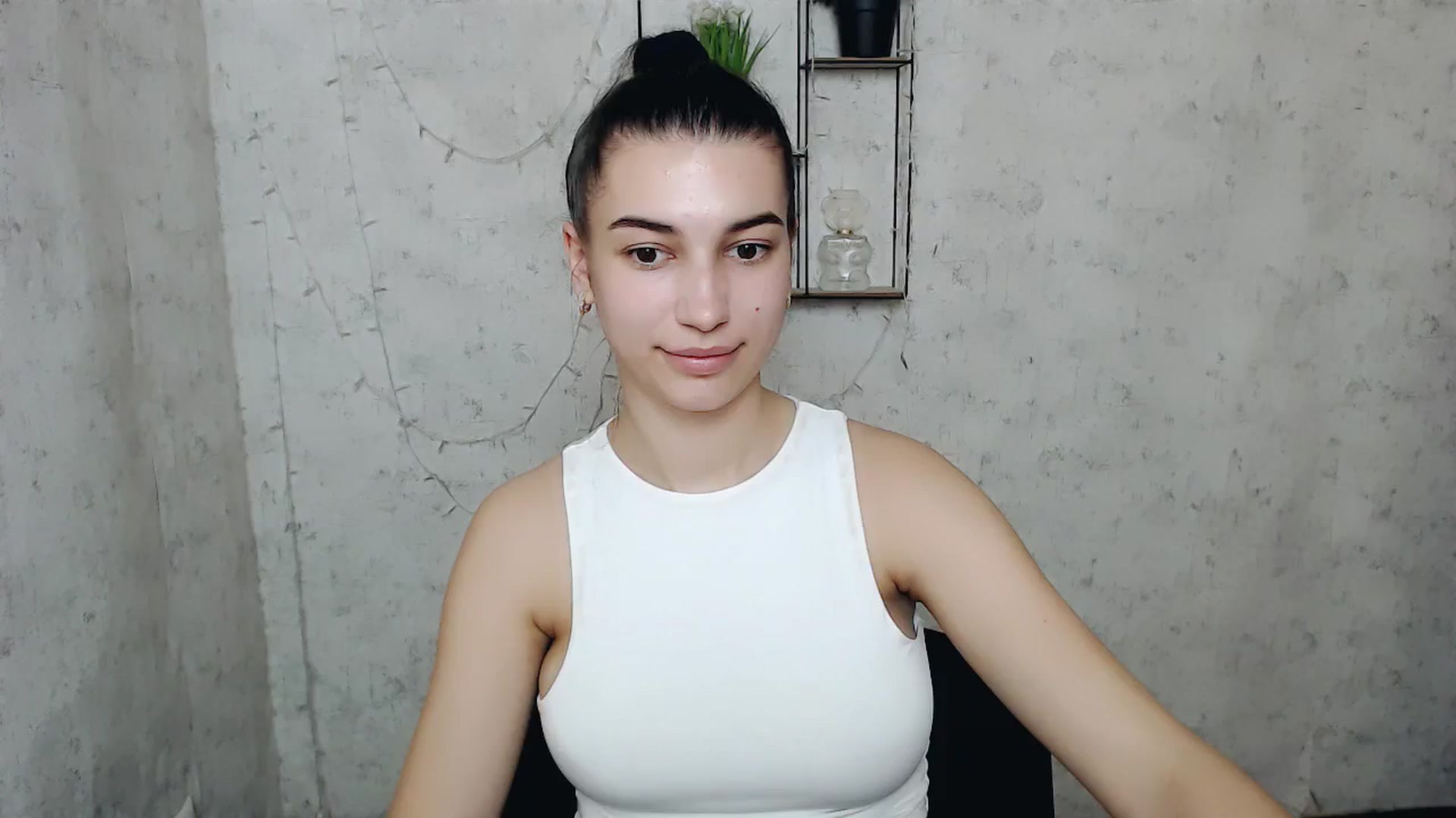 Gallery image thumbnail from PolaKim_'s myfreecams stream on, 04/01/2025, 13:05 image 12 of 20