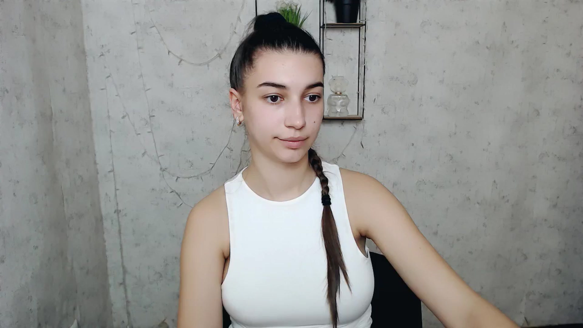 Gallery image thumbnail from PolaKim_'s myfreecams stream on, 04/01/2025, 13:05 image 10 of 20