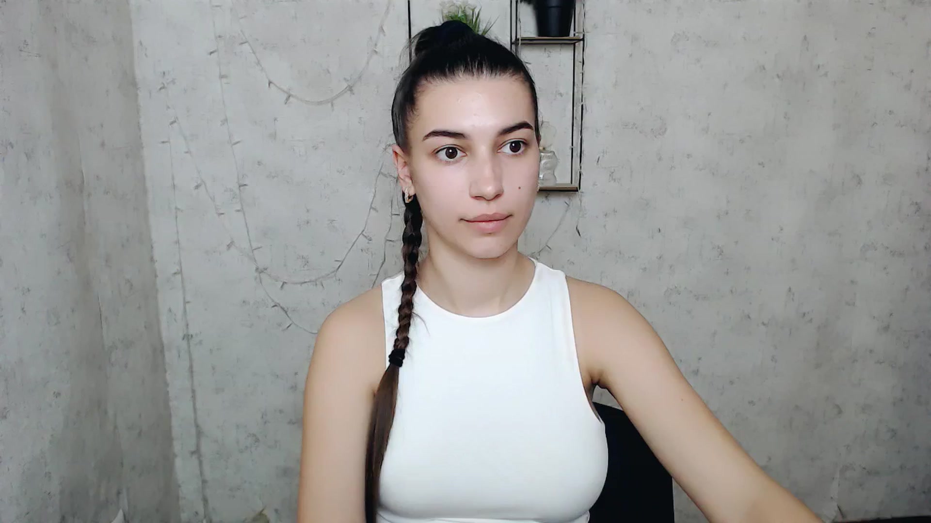 Gallery image thumbnail from PolaKim_'s myfreecams stream on, 04/01/2025, 13:05 image 15 of 20