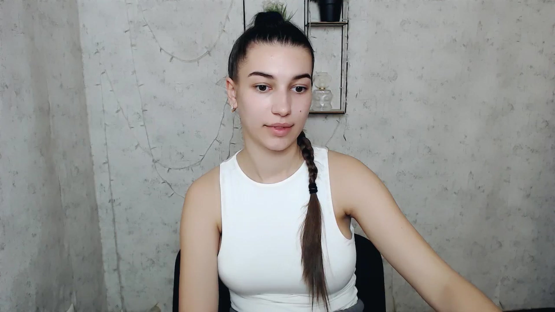 Gallery image thumbnail from PolaKim_'s myfreecams stream on, 04/01/2025, 13:05 image 4 of 20