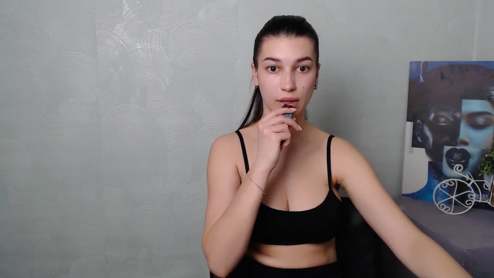 Gallery image thumbnail from PolaKim_'s myfreecams stream on, 04/03/2025, 10:47 image 3 of 20