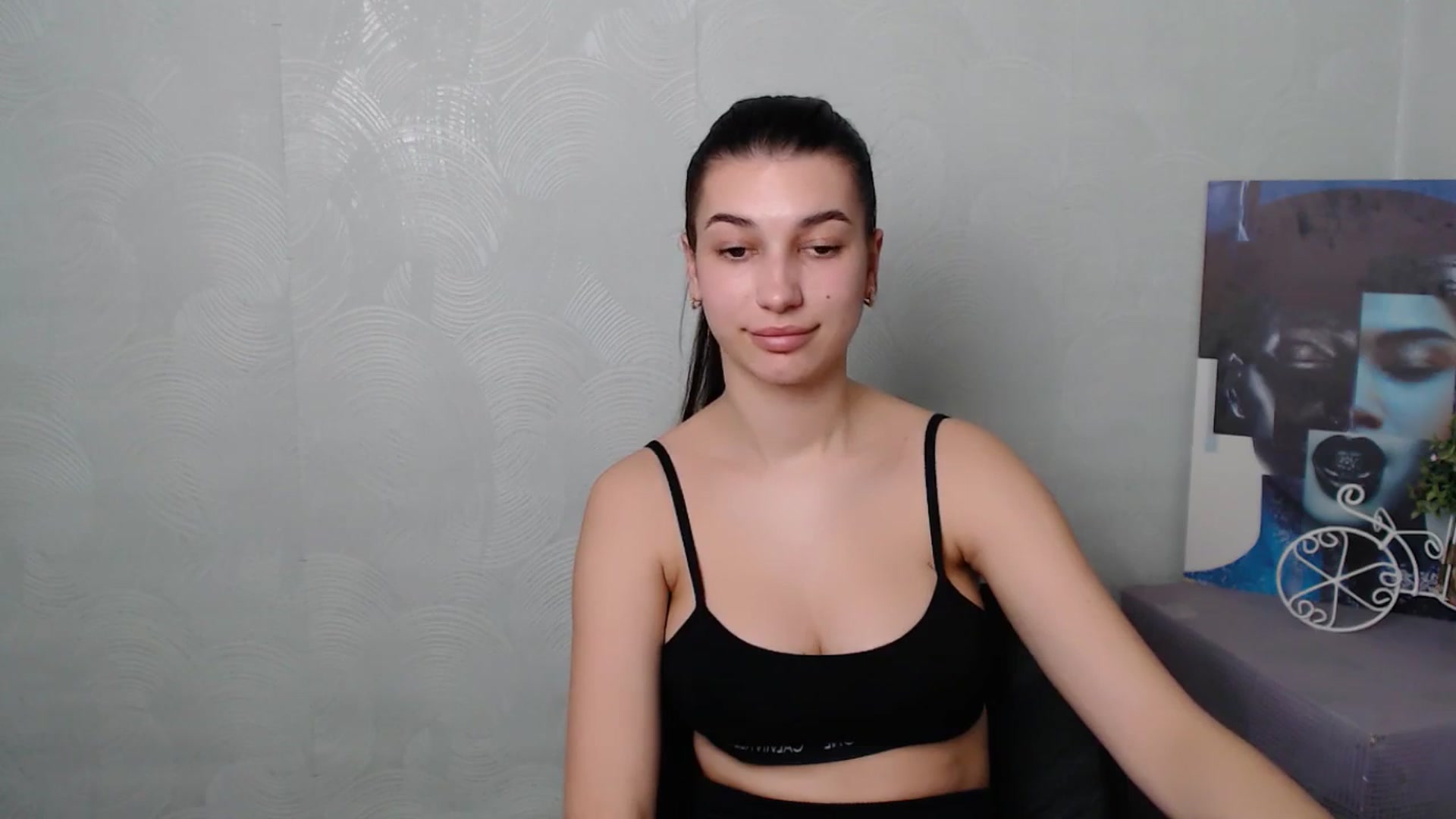 Gallery image thumbnail from PolaKim_'s myfreecams stream on, 04/03/2025, 10:47 image 5 of 20