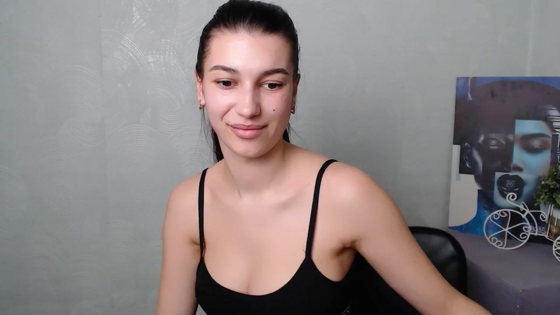 Gallery image thumbnail from PolaKim_'s myfreecams stream on, 04/03/2025, 11:53 image 15 of 20