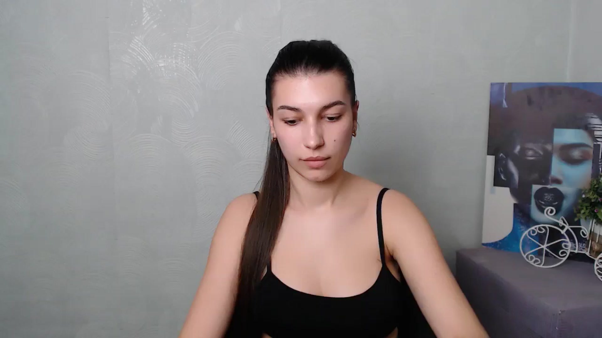 Gallery image thumbnail from PolaKim_'s myfreecams stream on, 04/03/2025, 11:53 image 10 of 20