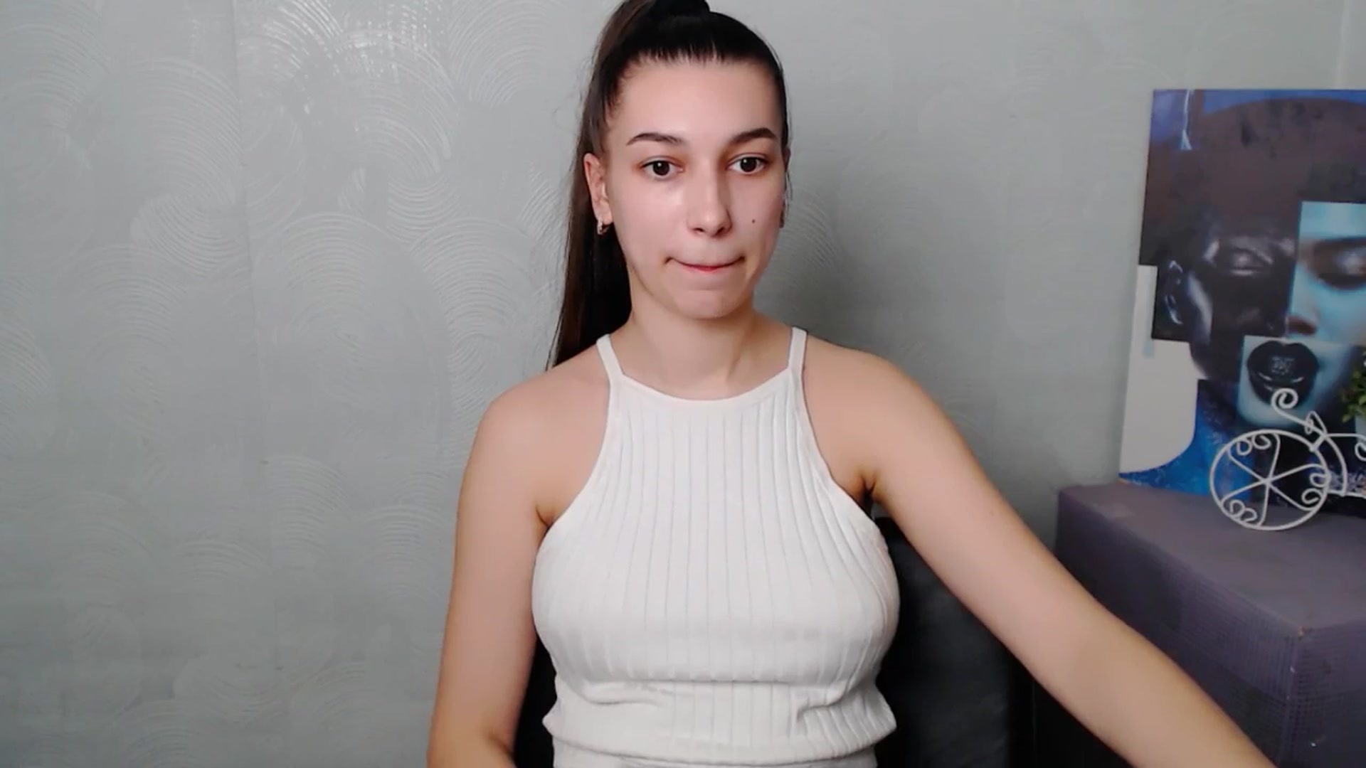 Gallery image thumbnail from PolaKim_'s myfreecams stream on, 04/05/2025, 11:41 image 4 of 20
