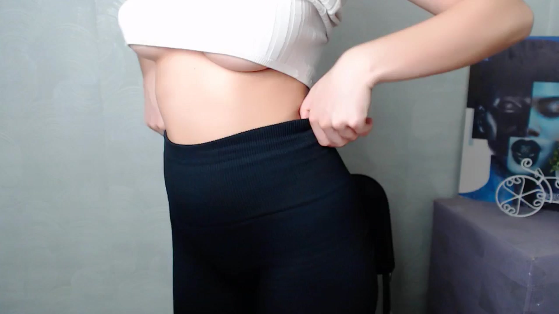 Gallery image thumbnail from PolaKim_'s myfreecams stream on, 04/05/2025, 11:41 image 1 of 20