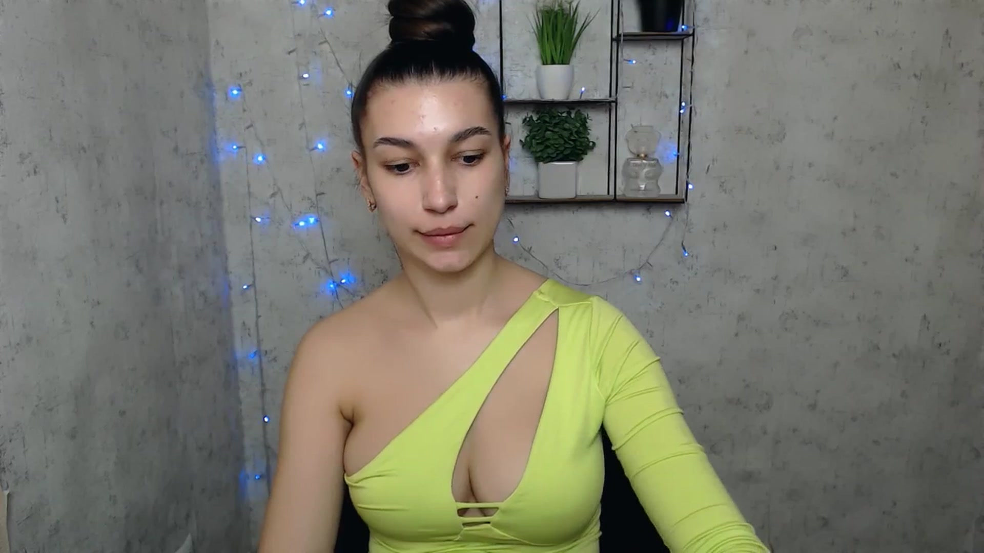 Gallery image thumbnail from PolaKim_'s myfreecams stream on, 04/07/2025, 09:21 image 6 of 20