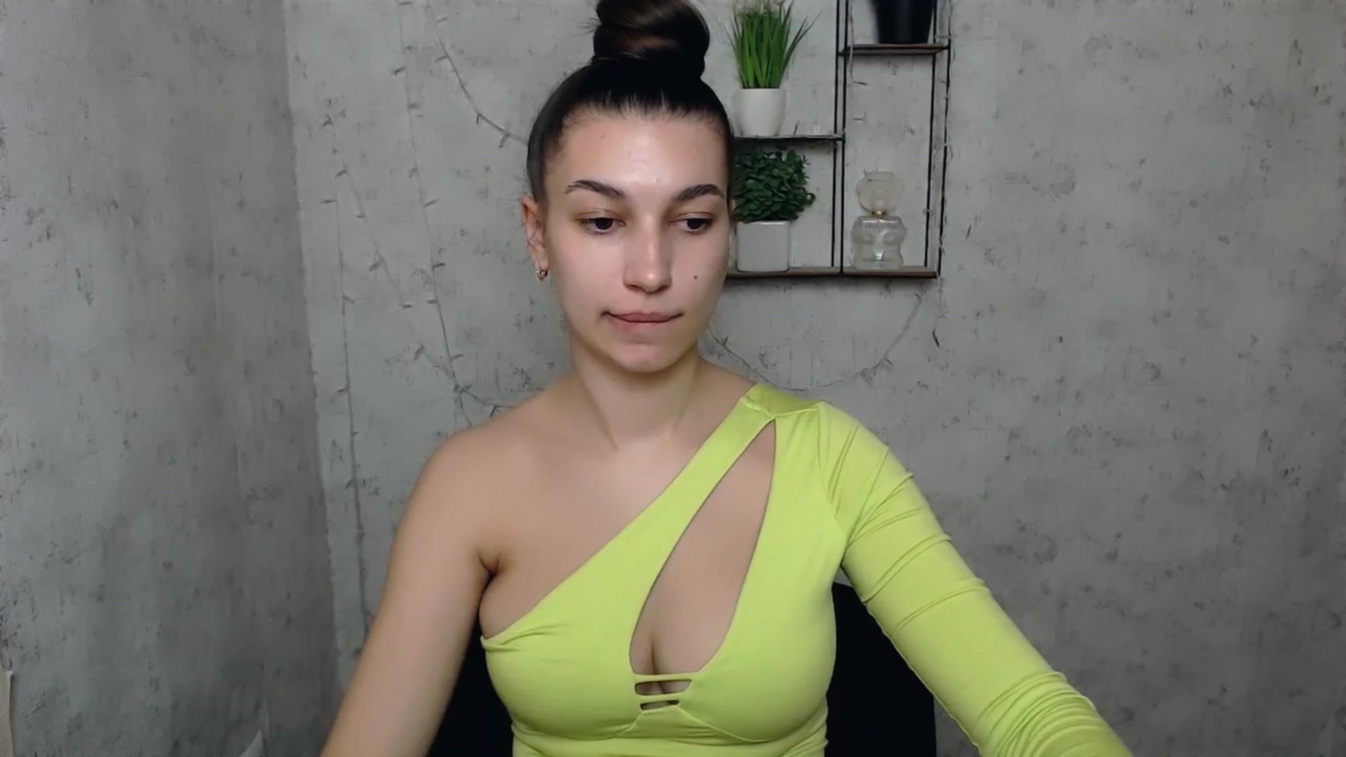 Gallery image thumbnail from PolaKim_'s myfreecams stream on, 04/07/2025, 09:21 image 9 of 20