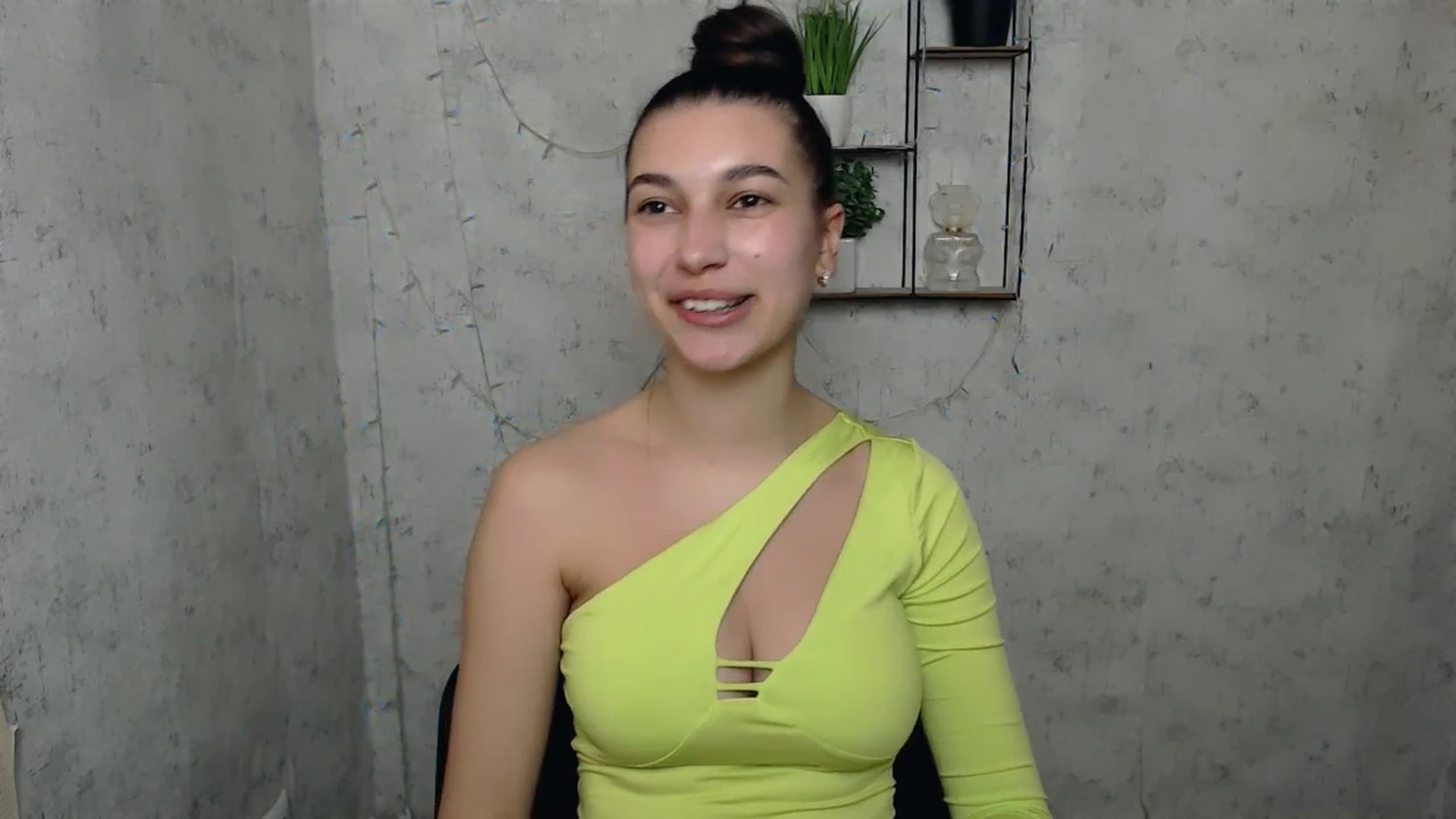 Gallery image thumbnail from PolaKim_'s myfreecams stream on, 04/07/2025, 10:58 image 19 of 20