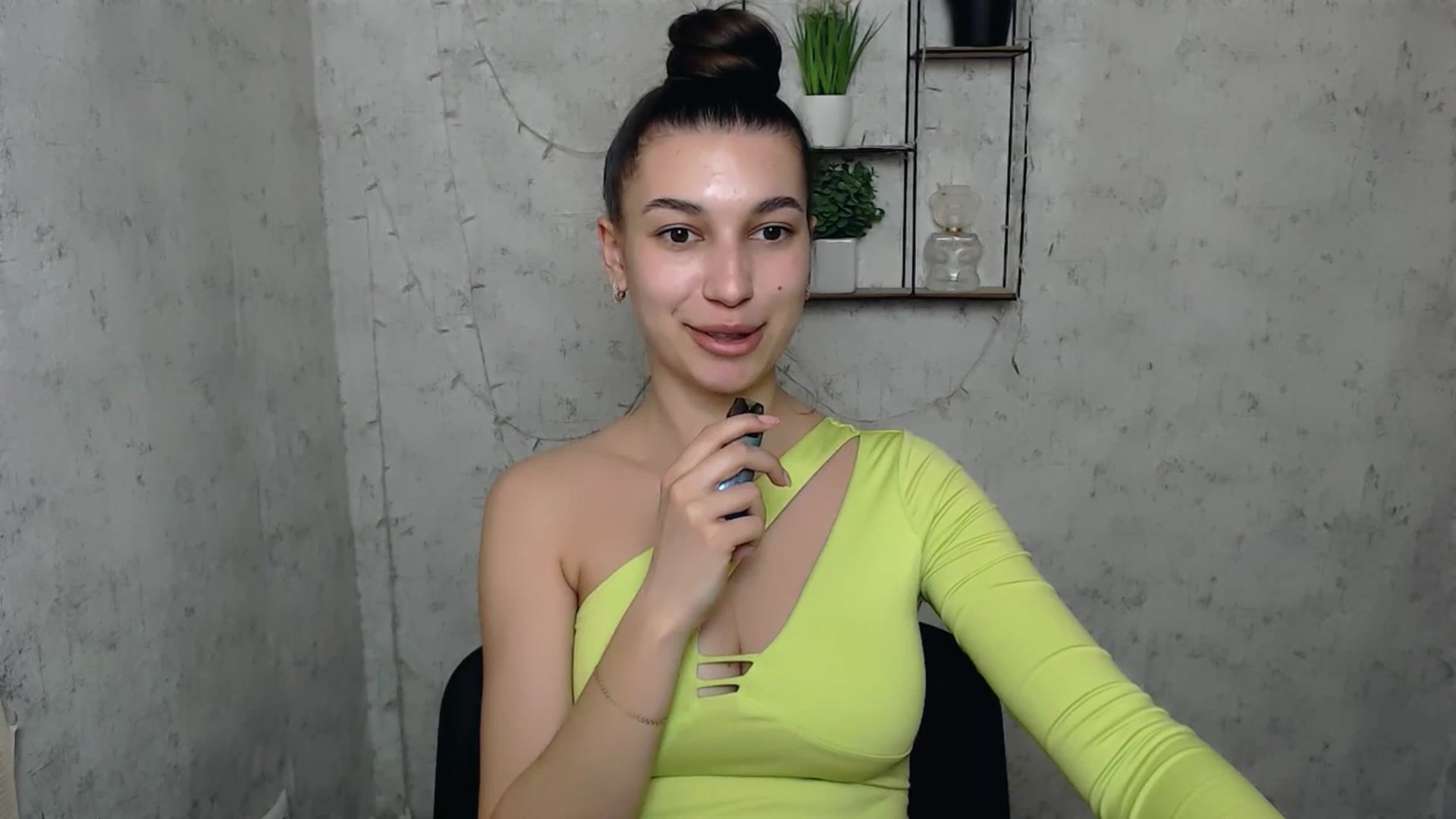Gallery image thumbnail from PolaKim_'s myfreecams stream on, 04/07/2025, 10:58 image 4 of 20