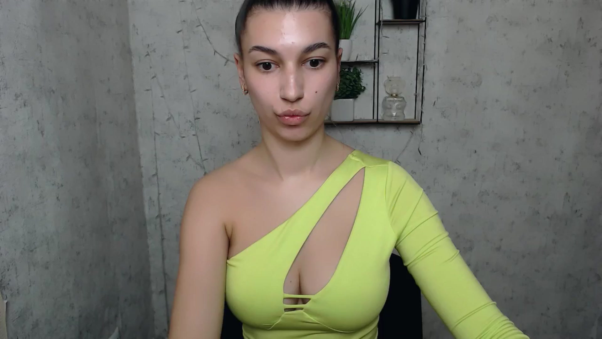 Gallery image thumbnail from PolaKim_'s myfreecams stream on, 04/07/2025, 12:17 image 9 of 20