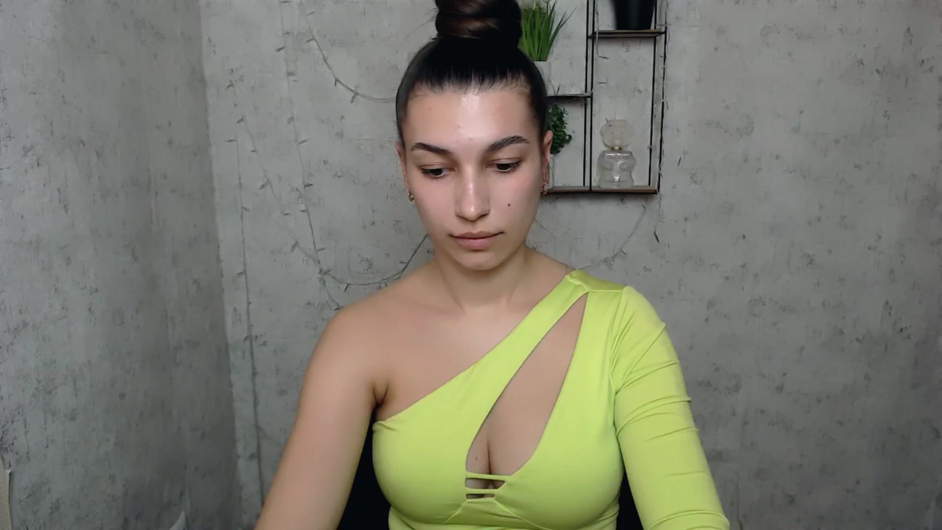 Gallery image thumbnail from PolaKim_'s myfreecams stream on, 04/07/2025, 12:17 image 11 of 20