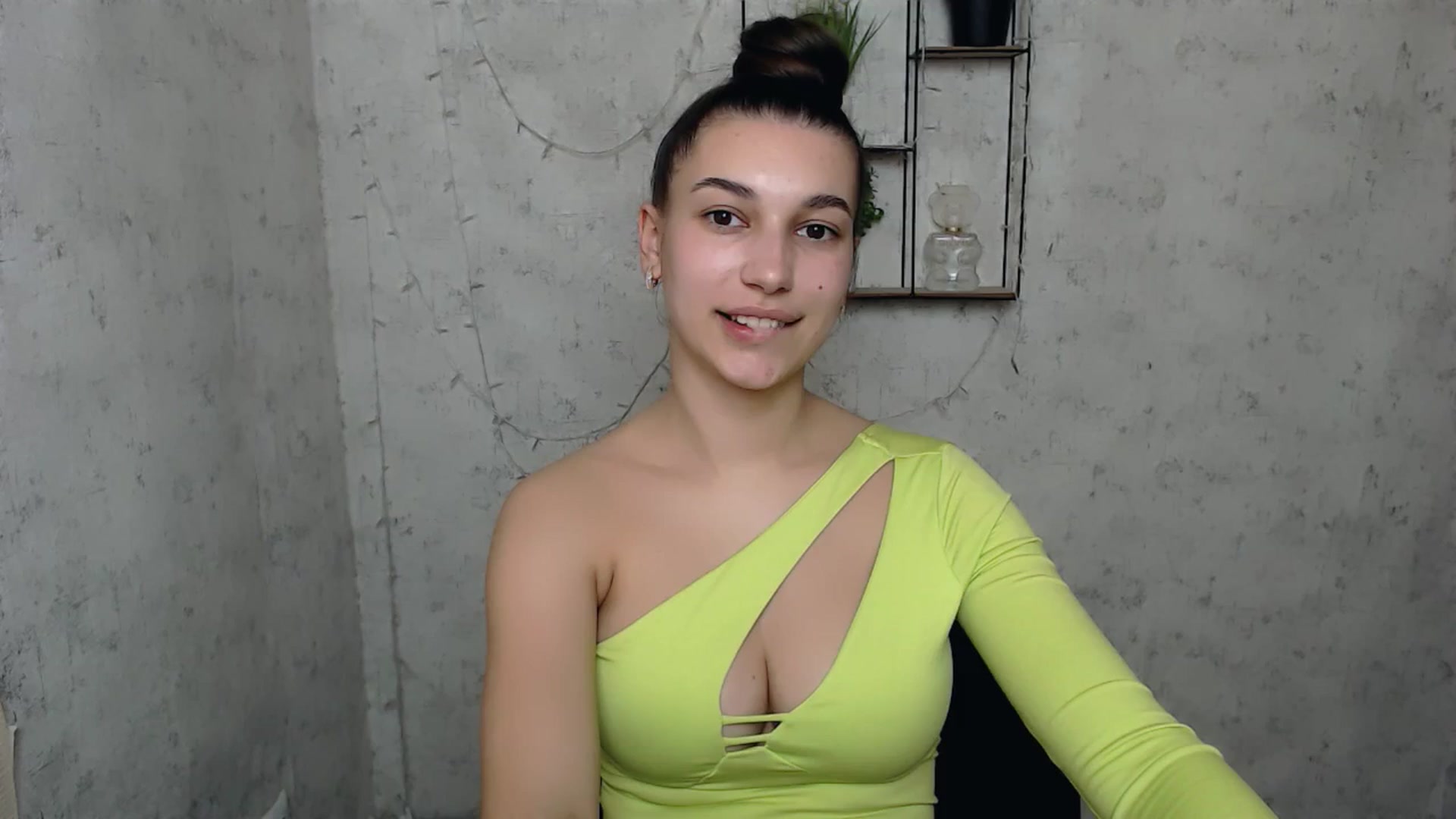 Gallery image thumbnail from PolaKim_'s myfreecams stream on, 04/07/2025, 12:17 image 17 of 20