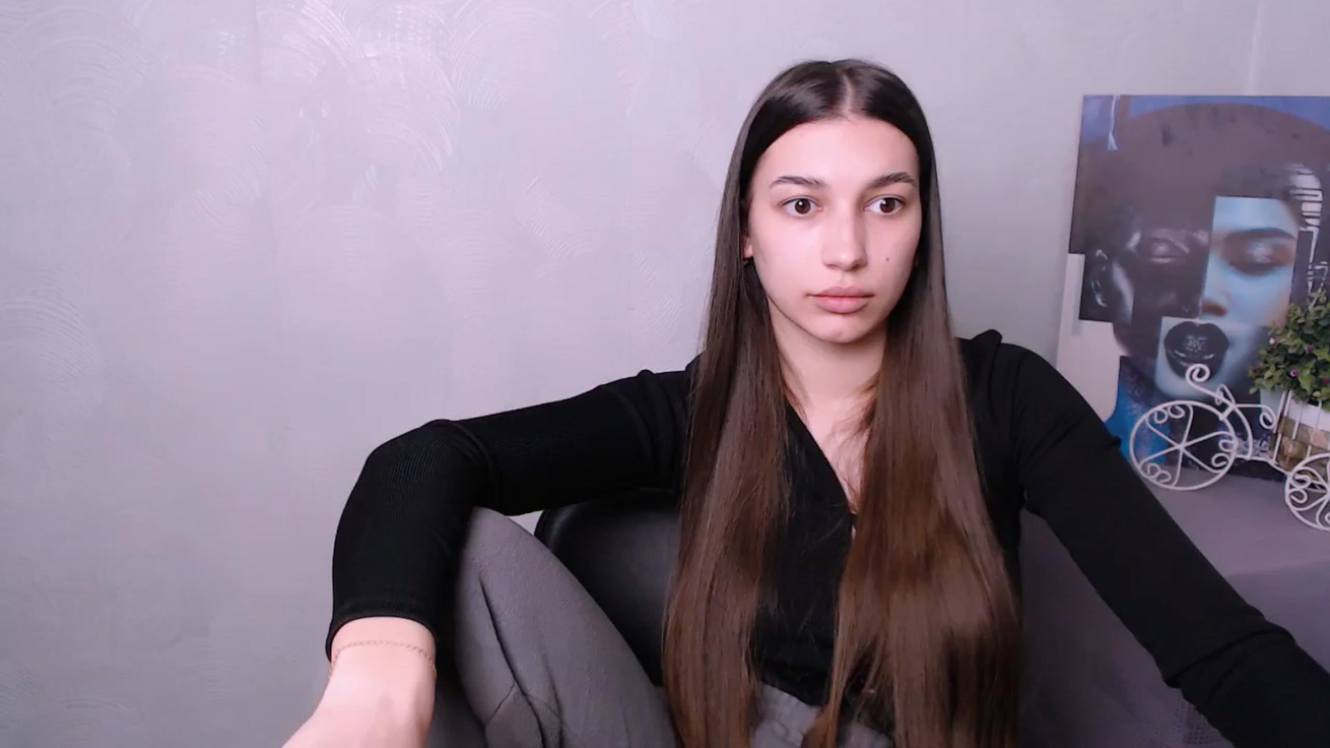 Gallery image thumbnail from PolaKim_'s myfreecams stream on, 04/08/2025, 11:10 image 12 of 20