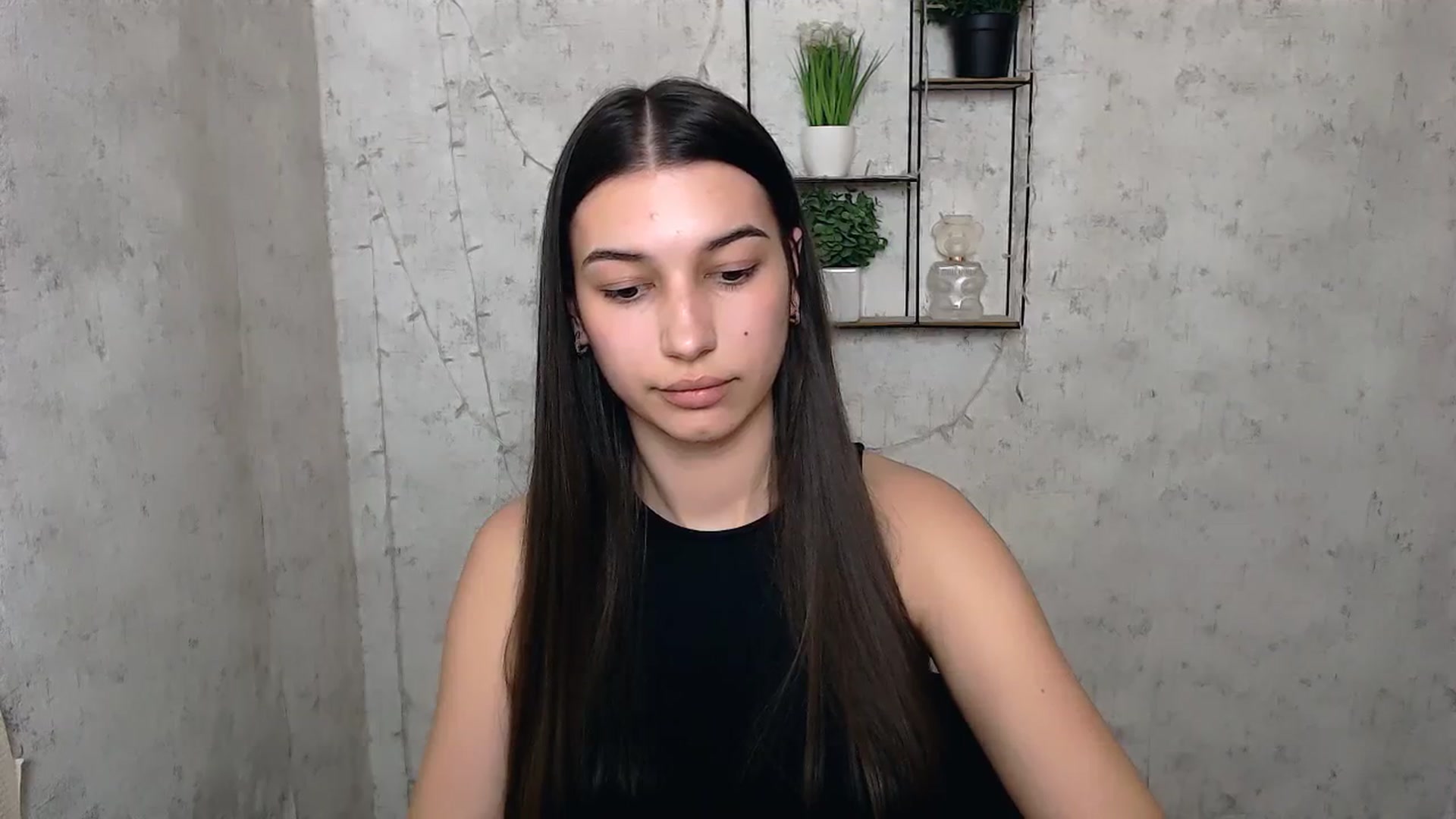Gallery image thumbnail from PolaKim_'s myfreecams stream on, 04/09/2025, 10:21 image 9 of 20