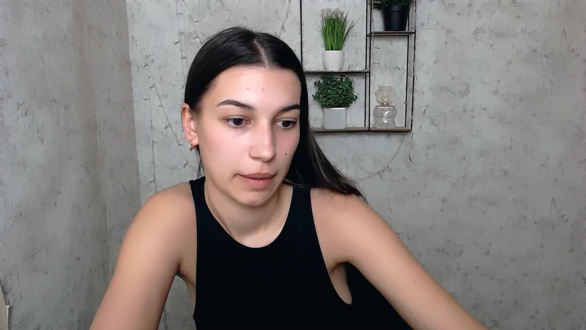 Gallery image thumbnail from PolaKim_'s myfreecams stream on, 04/09/2025, 13:25 image 6 of 20