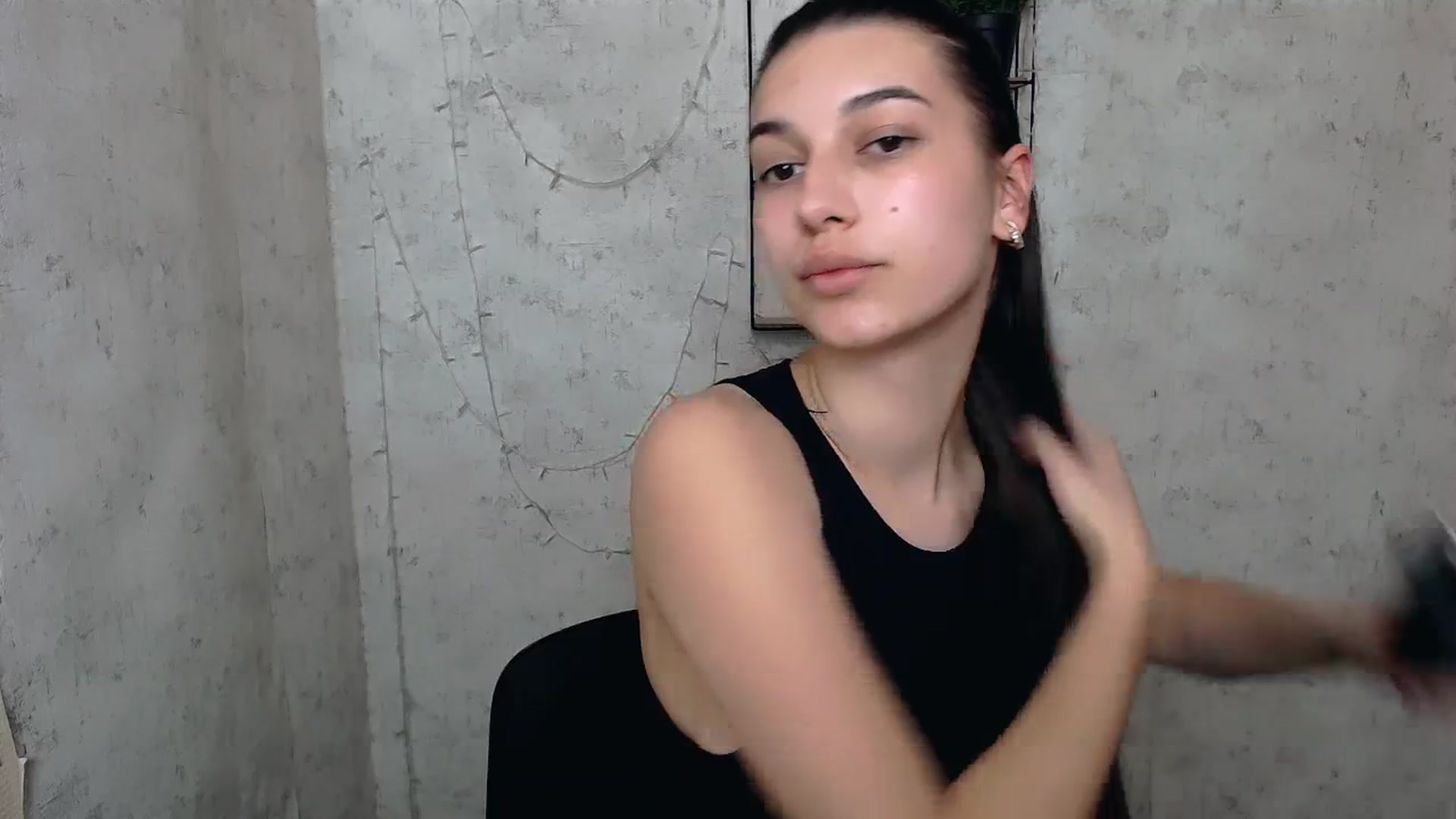 Gallery image thumbnail from PolaKim_'s myfreecams stream on, 04/09/2025, 13:25 image 17 of 20