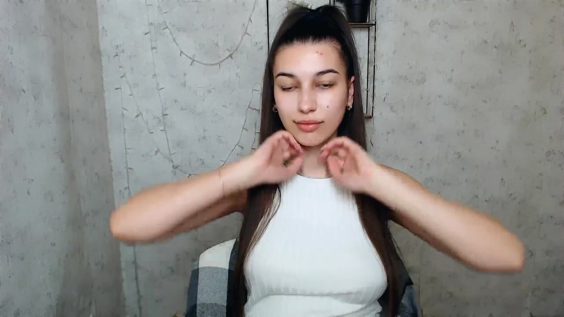 Gallery image thumbnail from PolaKim_'s myfreecams stream on, 04/16/2025, 10:44 image 7 of 20