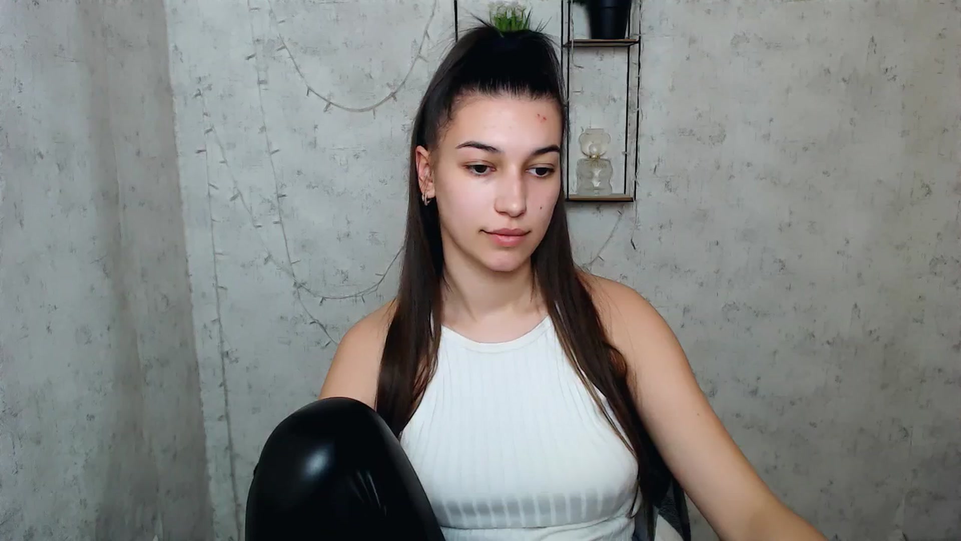Gallery image thumbnail from PolaKim_'s myfreecams stream on, 04/16/2025, 10:44 image 2 of 20