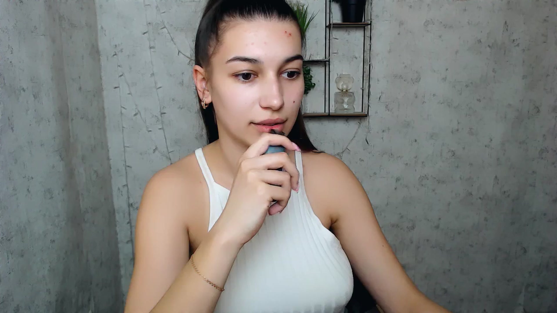 Gallery image thumbnail from PolaKim_'s myfreecams stream on, 04/16/2025, 10:44 image 19 of 20
