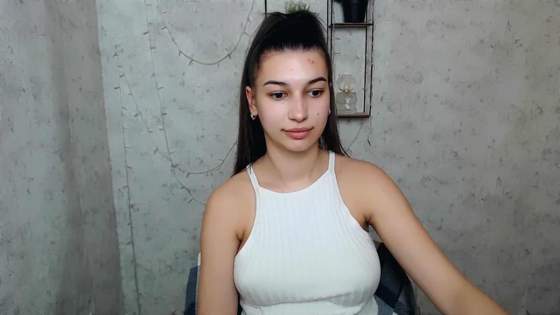 Gallery image thumbnail from PolaKim_'s myfreecams stream on, 04/16/2025, 10:44 image 8 of 20