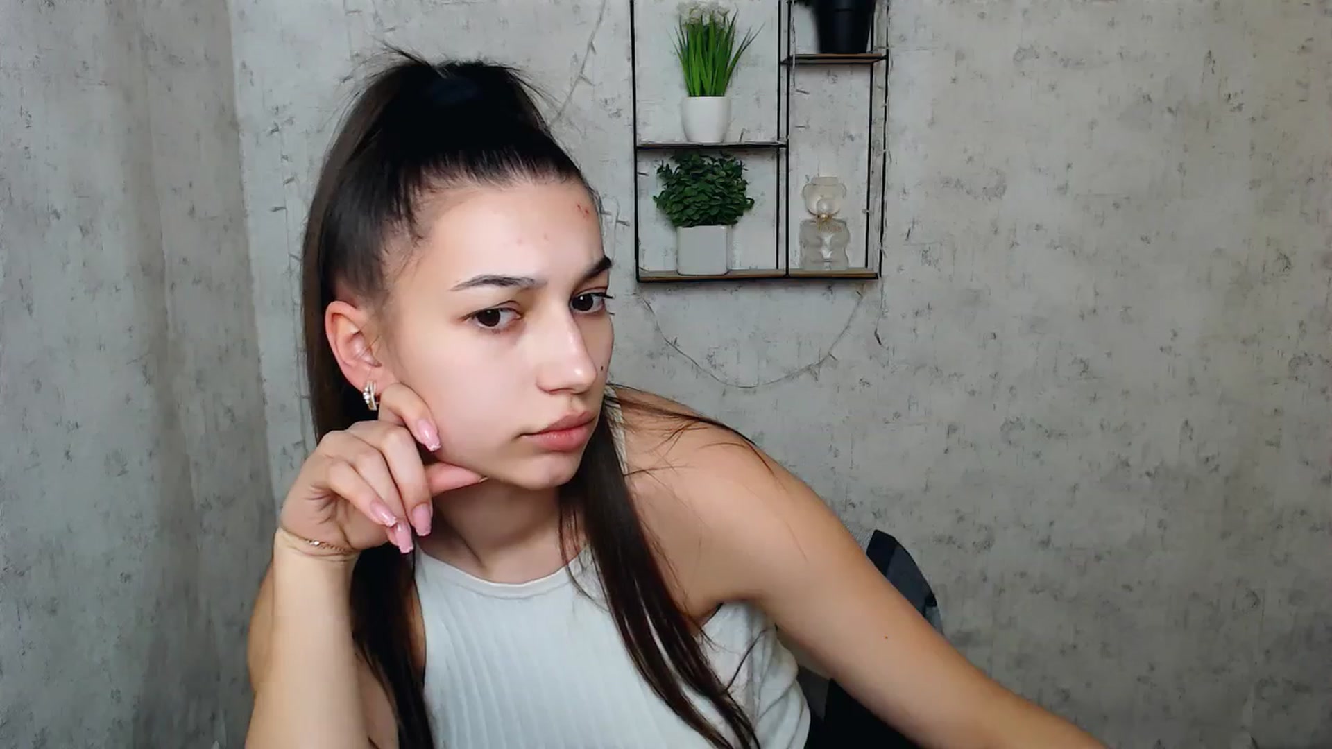 Gallery image thumbnail from PolaKim_'s myfreecams stream on, 04/16/2025, 10:44 image 3 of 20