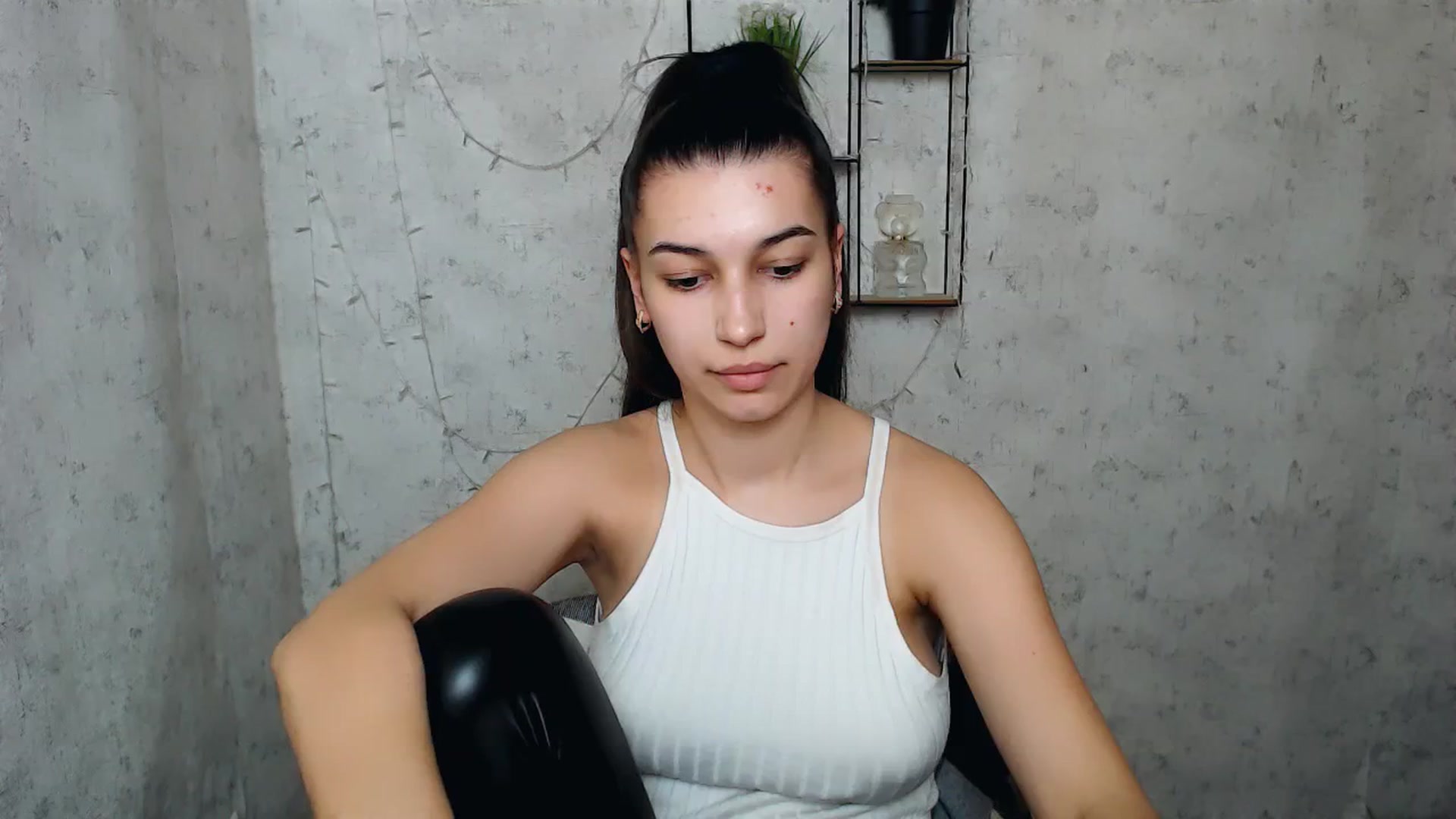 Gallery image thumbnail from PolaKim_'s myfreecams stream on, 04/16/2025, 11:10 image 9 of 20