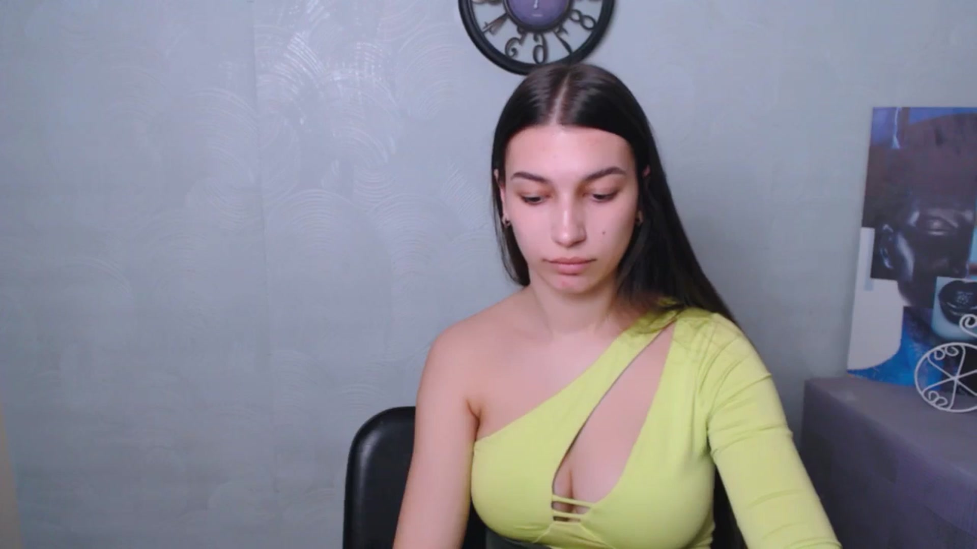 Gallery image thumbnail from PolaKim_'s myfreecams stream on, 04/18/2025, 10:40 image 7 of 20