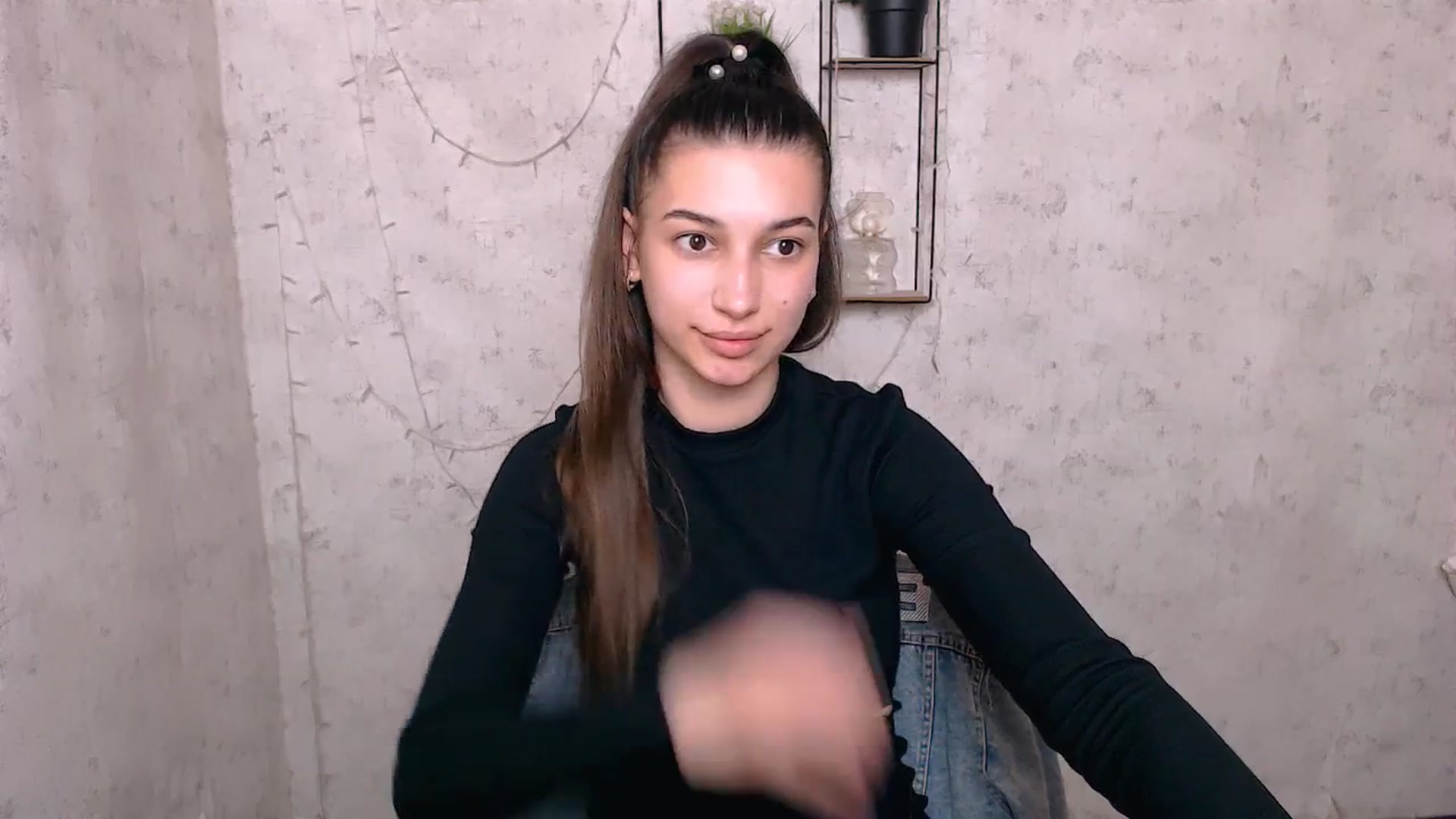 Gallery image thumbnail from PolaKim_'s myfreecams stream on, 04/21/2025, 12:17 image 10 of 20