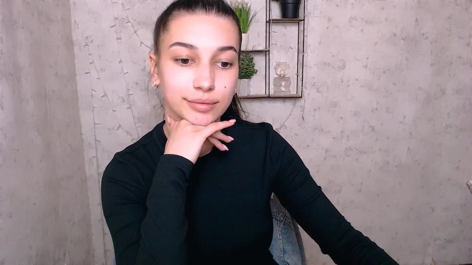 Gallery image thumbnail from PolaKim_'s myfreecams stream on, 04/21/2025, 12:17 image 19 of 20