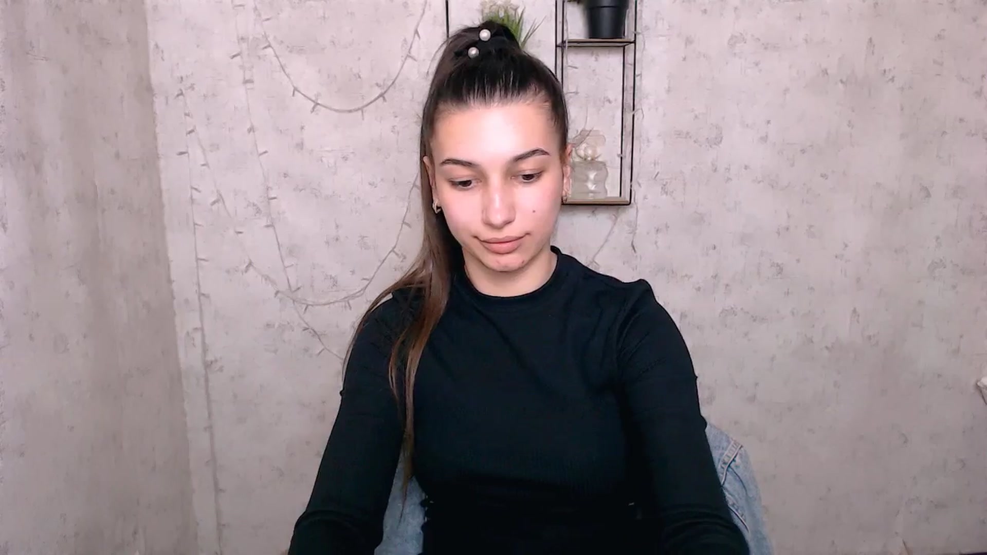 Gallery image thumbnail from PolaKim_'s myfreecams stream on, 04/21/2025, 12:17 image 12 of 20
