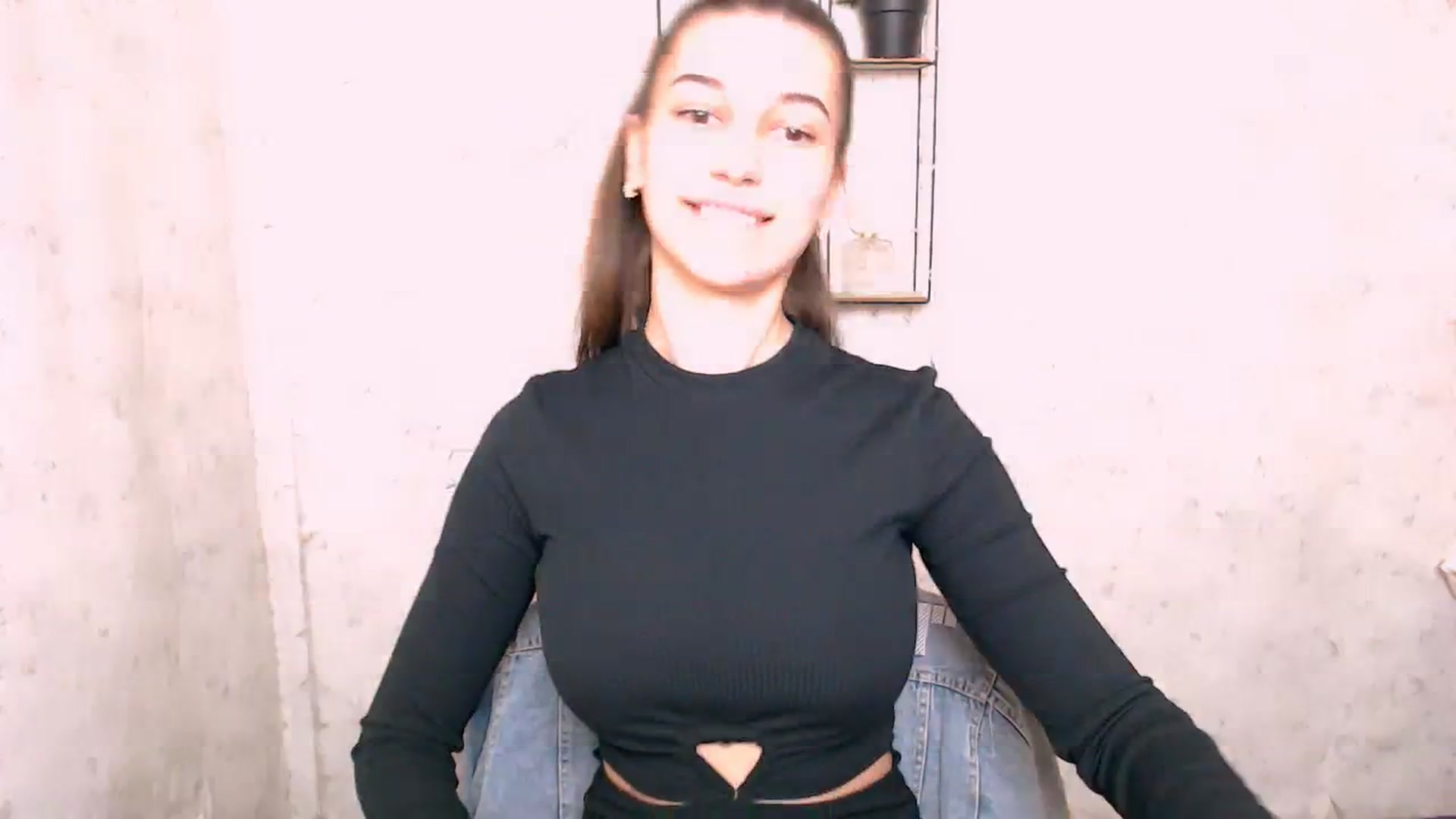 Gallery image thumbnail from PolaKim_'s myfreecams stream on, 04/21/2025, 12:17 image 6 of 20