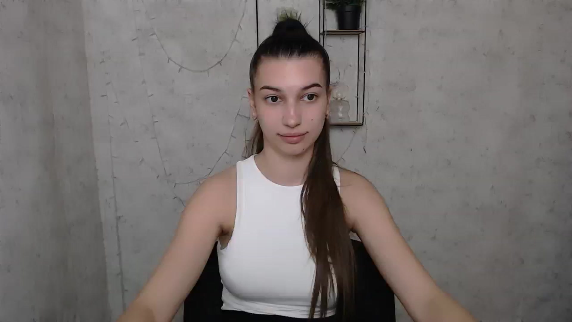 Gallery image thumbnail from PolaKim_'s myfreecams stream on, 04/22/2025, 10:40 image 5 of 20