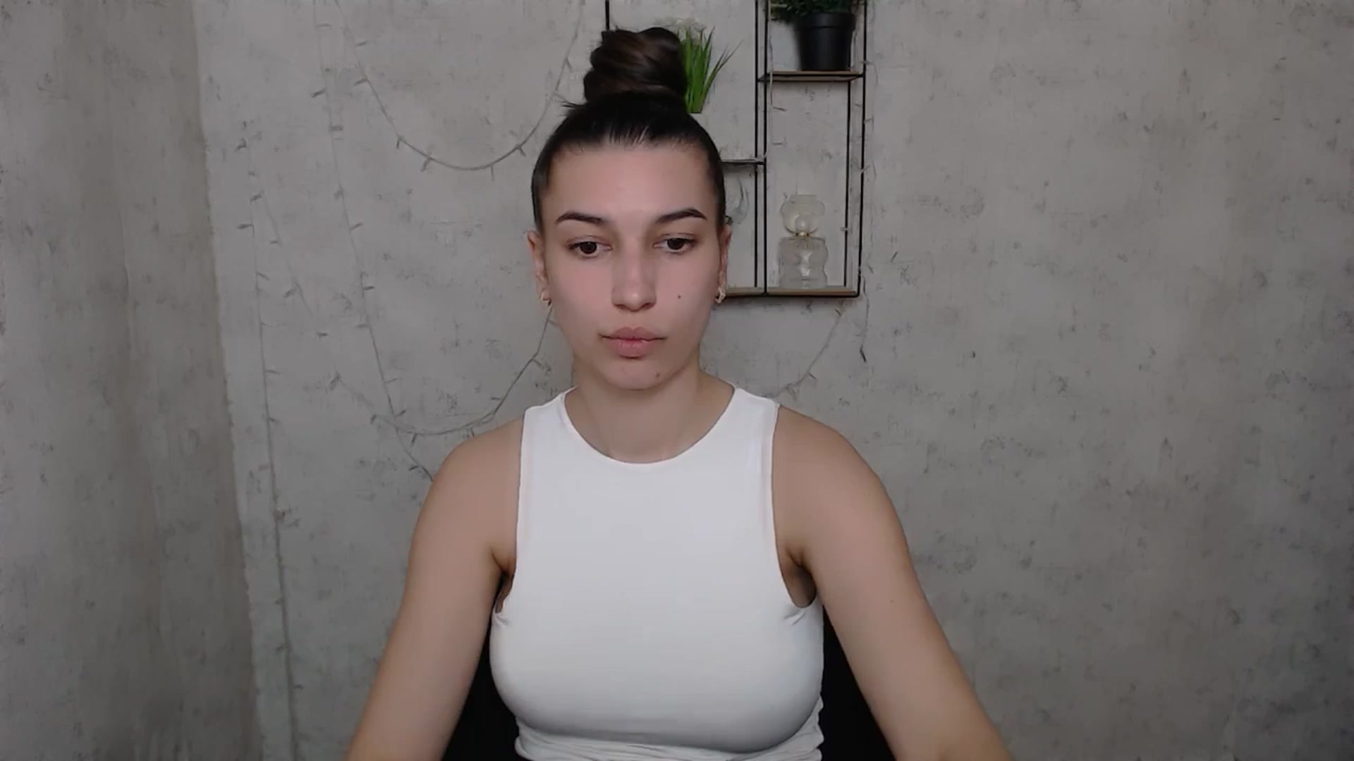 Gallery image thumbnail from PolaKim_'s myfreecams stream on, 04/22/2025, 10:40 image 17 of 20
