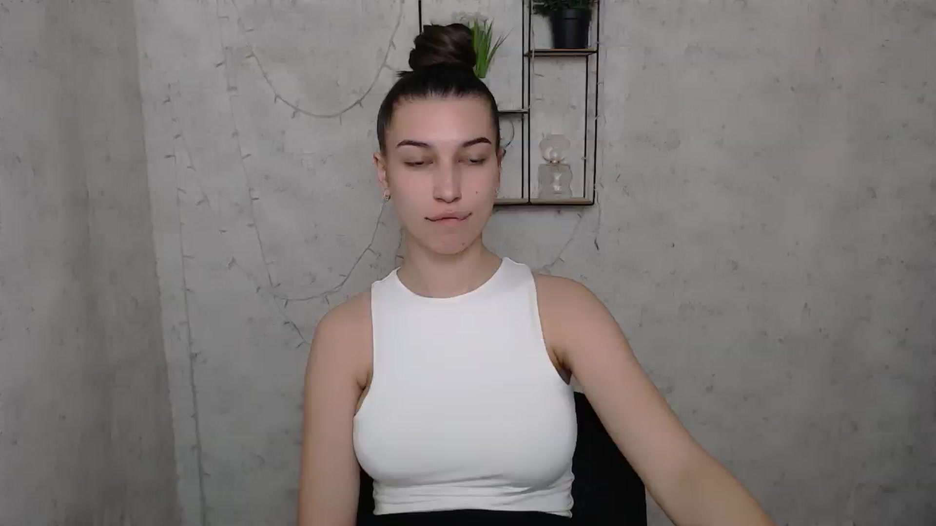 Gallery image thumbnail from PolaKim_'s myfreecams stream on, 04/22/2025, 10:40 image 6 of 20
