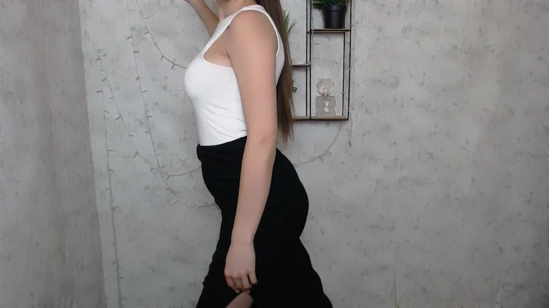Gallery image thumbnail from PolaKim_'s myfreecams stream on, 04/22/2025, 10:40 image 3 of 20