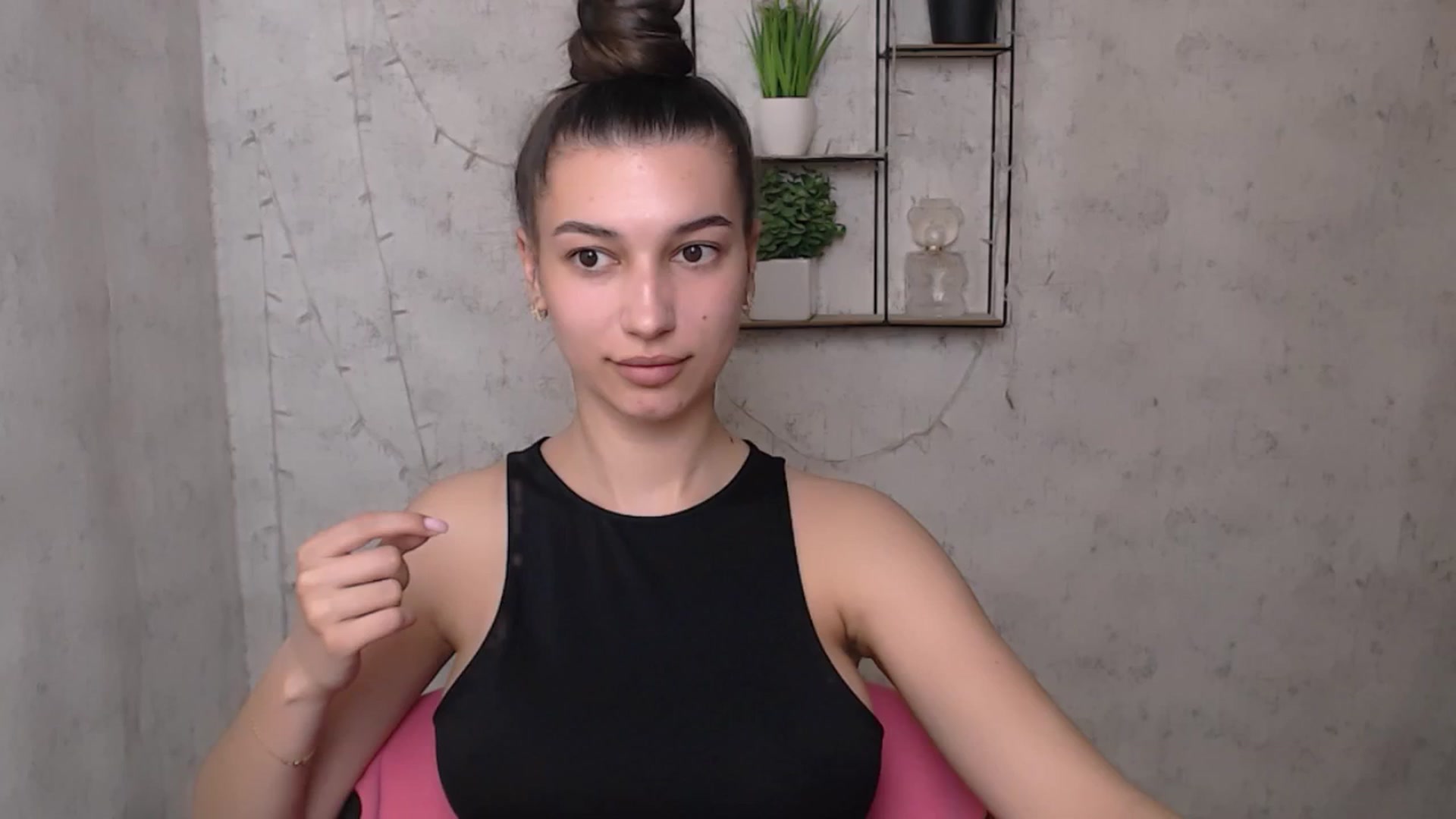 Gallery image thumbnail from PolaKim_'s myfreecams stream on, 04/25/2025, 09:55 image 4 of 20