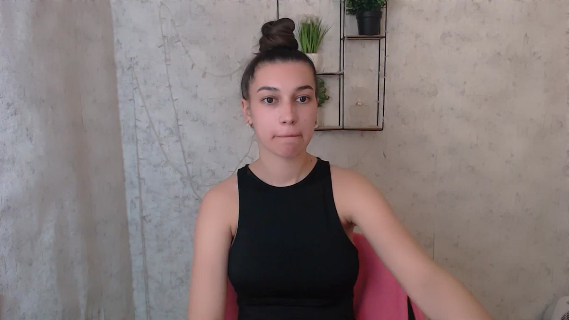 Gallery image thumbnail from PolaKim_'s myfreecams stream on, 04/25/2025, 10:46 image 16 of 20