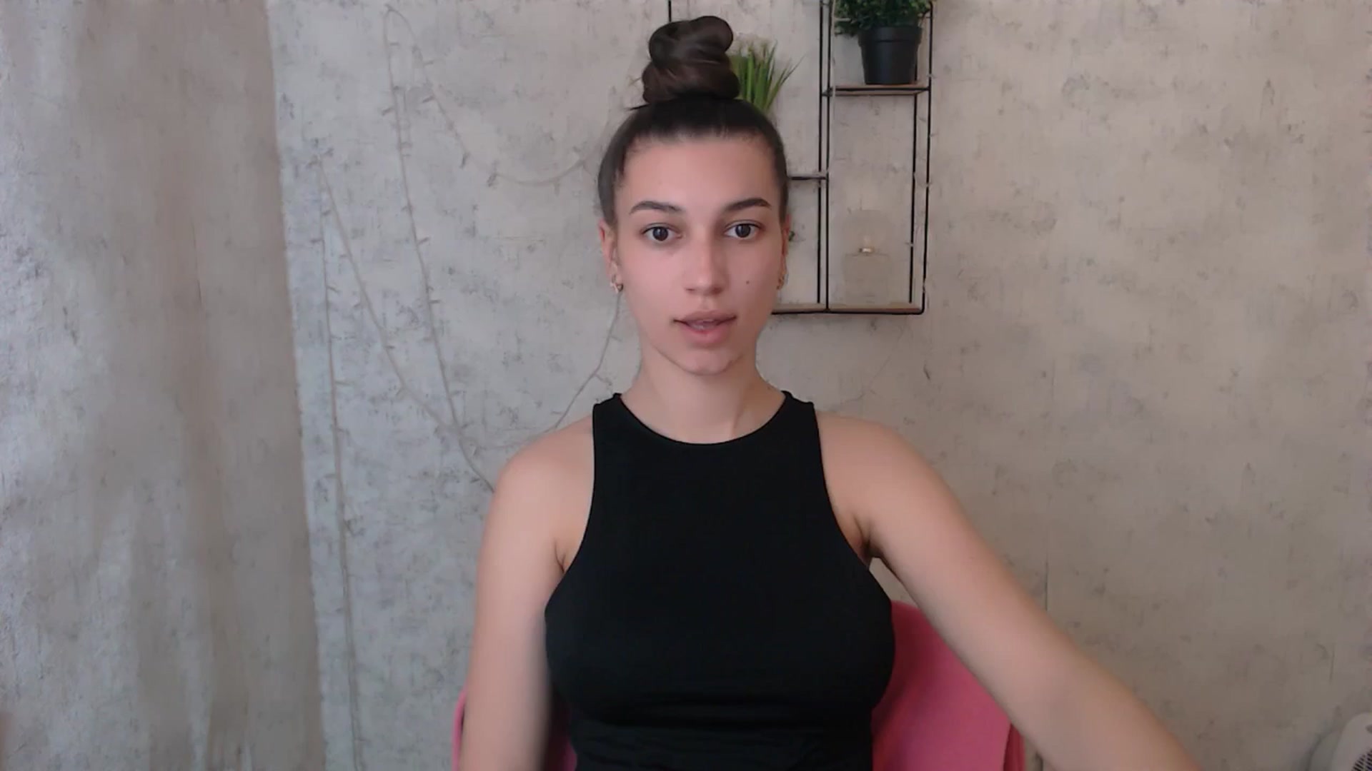 Gallery image thumbnail from PolaKim_'s myfreecams stream on, 04/25/2025, 10:46 image 4 of 20