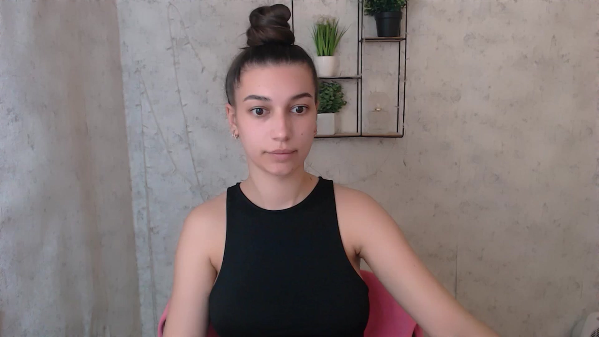 Gallery image thumbnail from PolaKim_'s myfreecams stream on, 04/25/2025, 10:46 image 9 of 20
