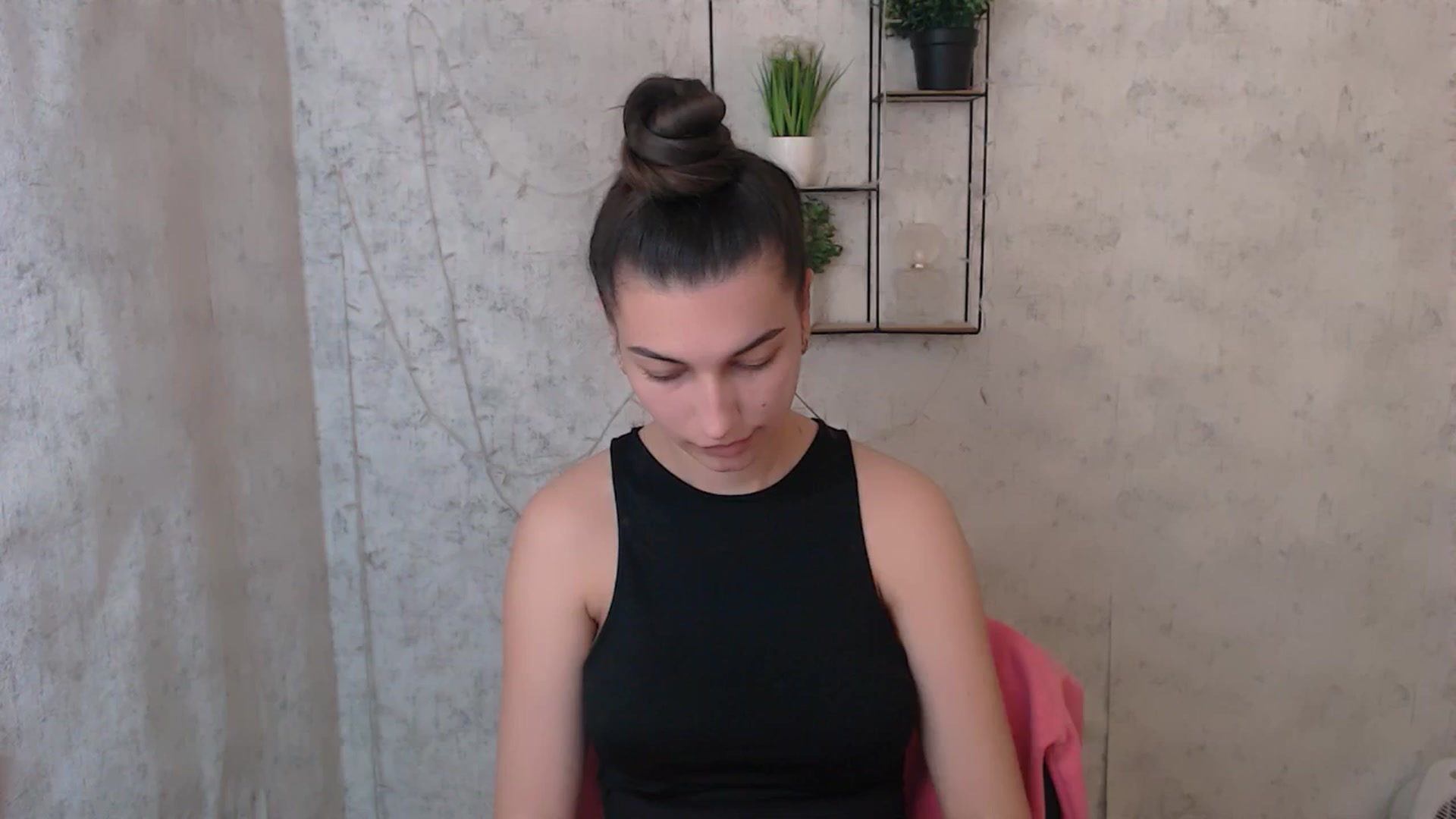 Gallery image thumbnail from PolaKim_'s myfreecams stream on, 04/25/2025, 10:46 image 18 of 20